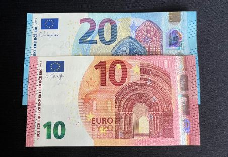 10€, 20€ Banknotes